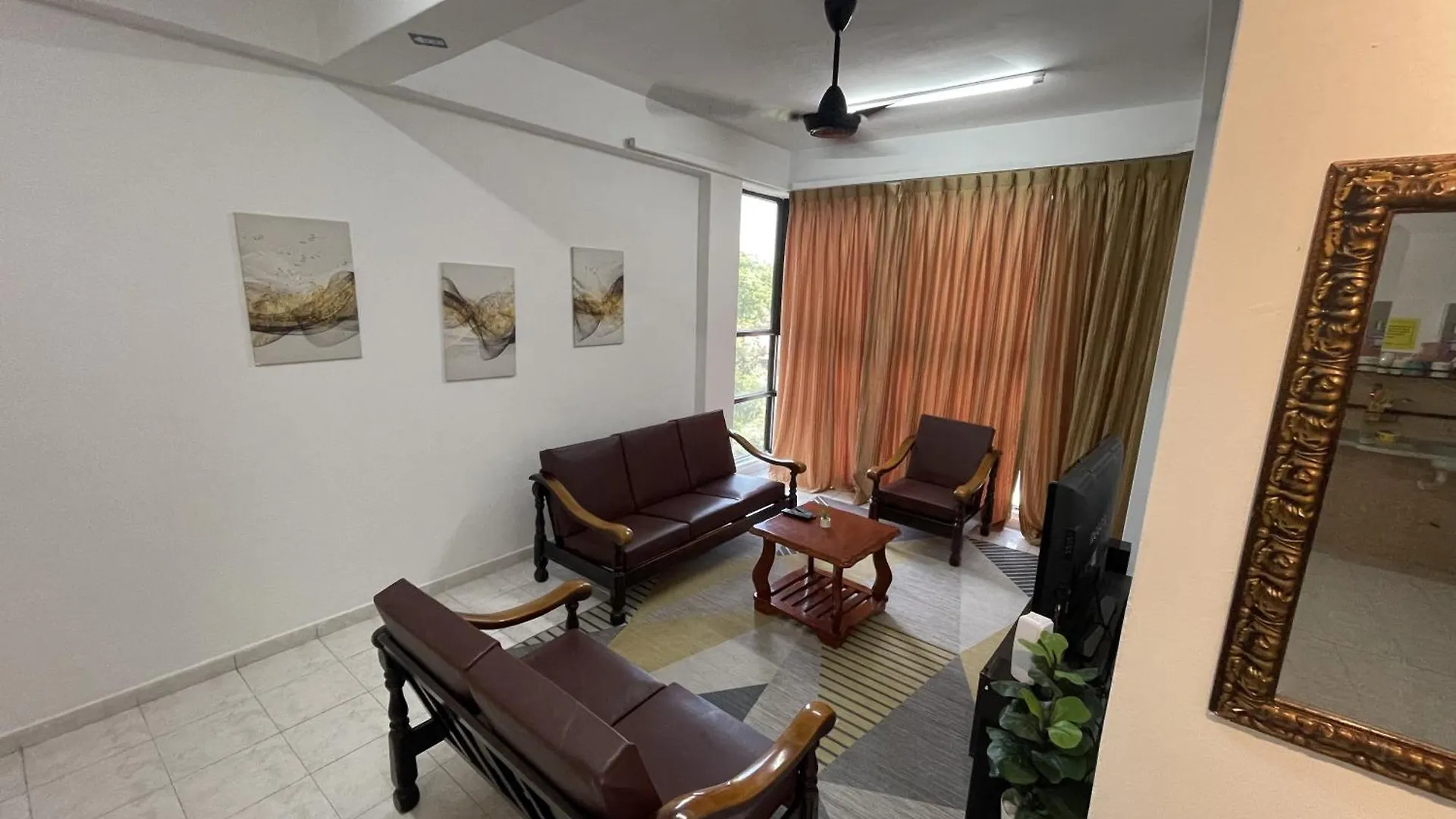 Nur Ahmad Familyhomestay Bukit Beruang 4 Rooms Full Apartment Free Wifi & Netflix Malacca