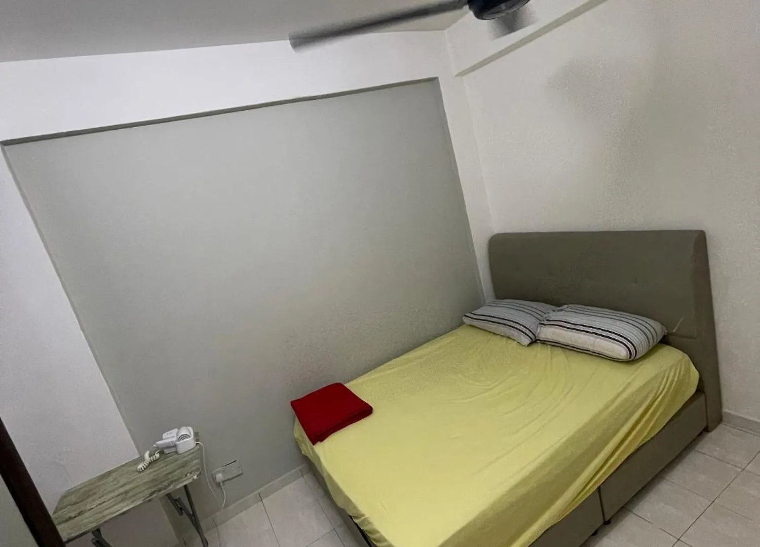 Nur Ahmad Familyhomestay Bukit Beruang 4 Rooms Full Apartment Free Wifi & Netflix Malacca 0*,  Μαλαισία