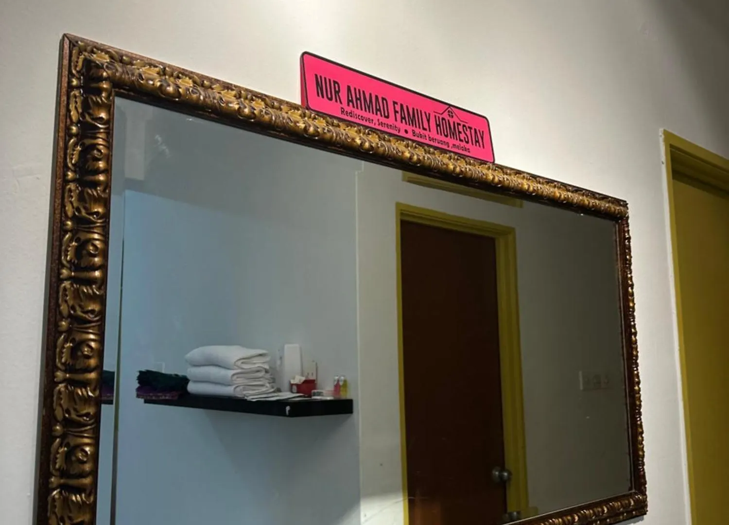 Nur Ahmad Familyhomestay Bukit Beruang 4 Rooms Full Apartment Free Wifi & Netflix Malacca Μαλαισία